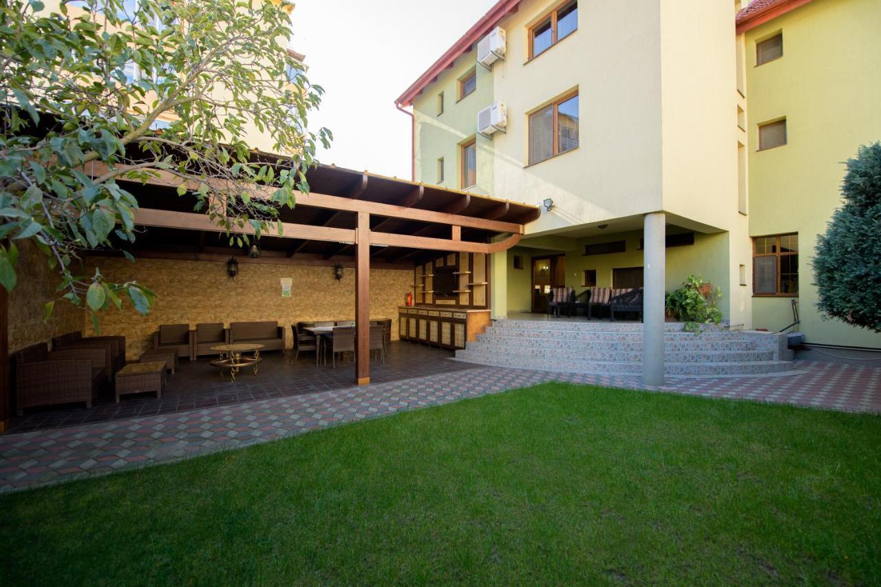 Pensiunea Normandia Timisoara Exterior photo
